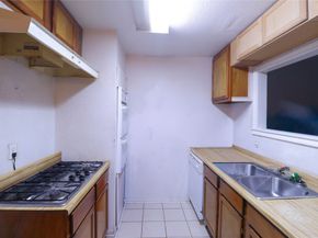 6407 Sandy Oaks Drive, Houston TX 77050