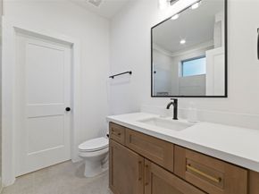 2517 Detering Street, Houston TX 77007