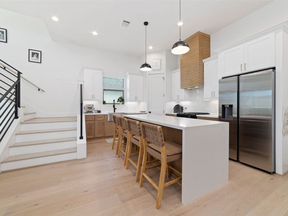 2517 Detering Street, Houston TX 77007