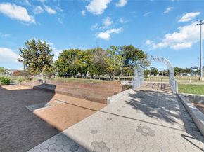 2517 Detering Street, Houston TX 77007