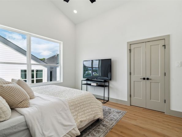 2943 Delafield Street, Houston TX 77023