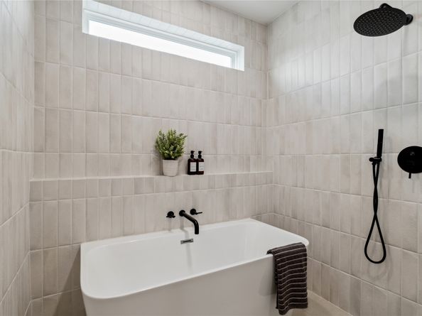 2943 Delafield Street, Houston TX 77023