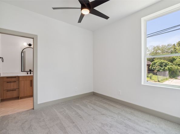 2943 Delafield Street, Houston TX 77023