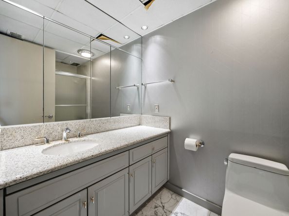 5555 Del Monte Drive 605, Houston TX 77056