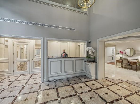 5555 Del Monte Drive 605, Houston TX 77056