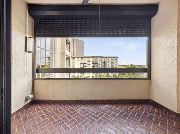 5555 Del Monte Drive 605, Houston TX 77056