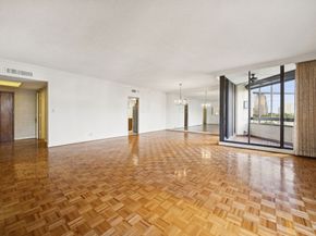 5555 Del Monte Drive 605, Houston TX 77056