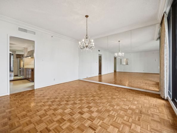 5555 Del Monte Drive 605, Houston TX 77056