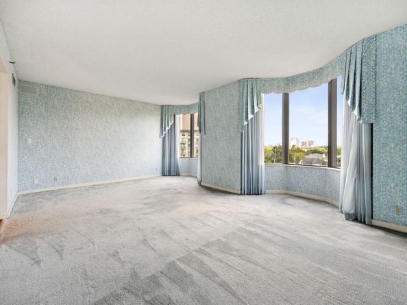 5555 Del Monte Drive 605, Houston TX 77056