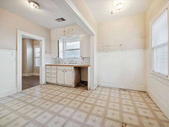 1103 W Cottage Street, Houston TX 77009