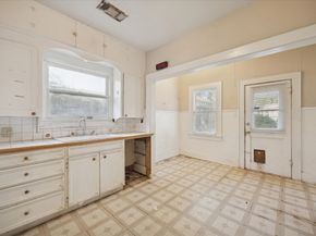 1103 W Cottage Street, Houston TX 77009