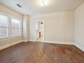 1103 W Cottage Street, Houston TX 77009