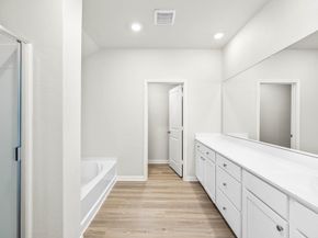 6428 Winter Elm Street, Houston TX 77048