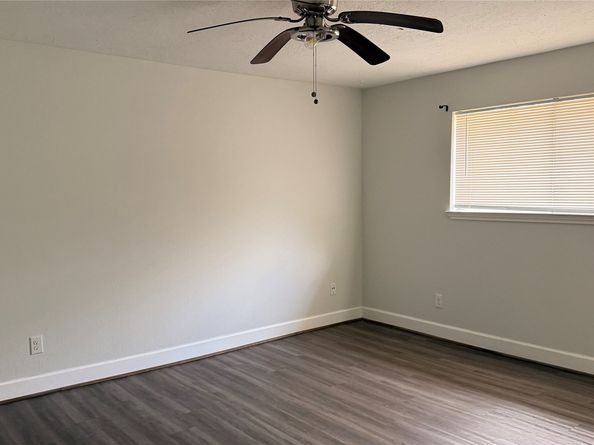 24710 Hunters Hollow Drive, Spring TX 77380