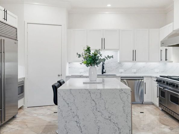 3388 Sage Road 601, Houston TX 77056