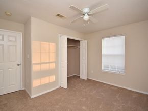 6634 Tuskegee St Street, Houston TX 77091