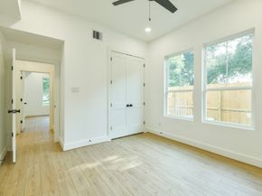 164 Wallace Street, Houston TX 77022