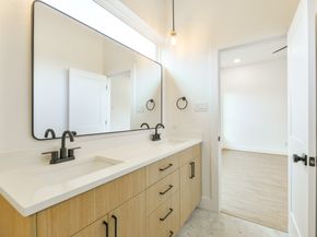 164 Wallace Street, Houston TX 77022