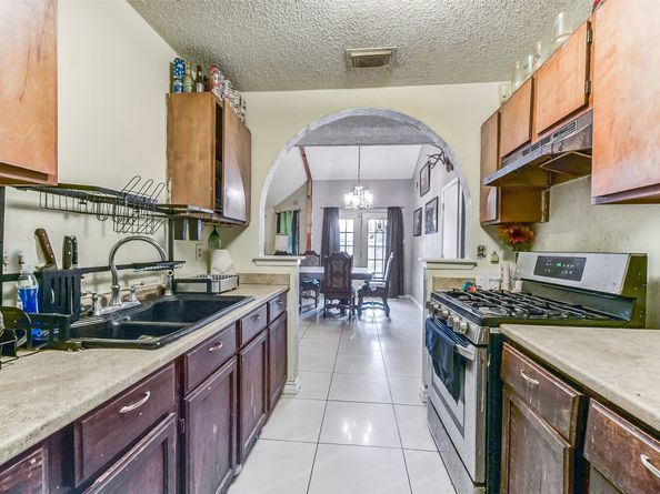 13703 Vickston Lane, Houston TX 77014