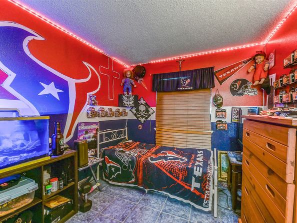 13703 Vickston Lane, Houston TX 77014