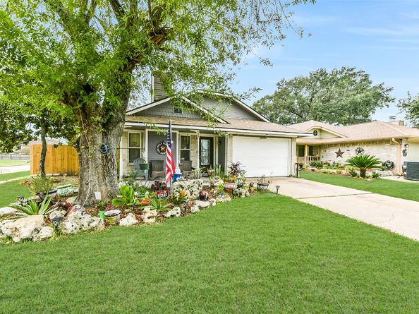 13703 Vickston Lane, Houston TX 77014