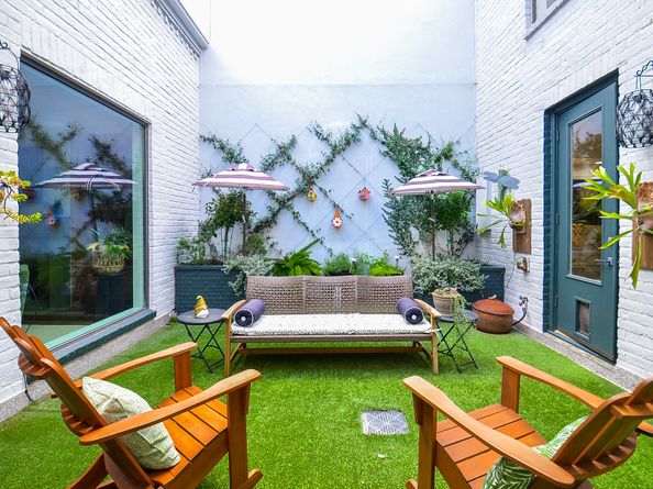 987 S Post Oak Lane, Houston TX 77056