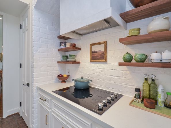 987 S Post Oak Lane, Houston TX 77056