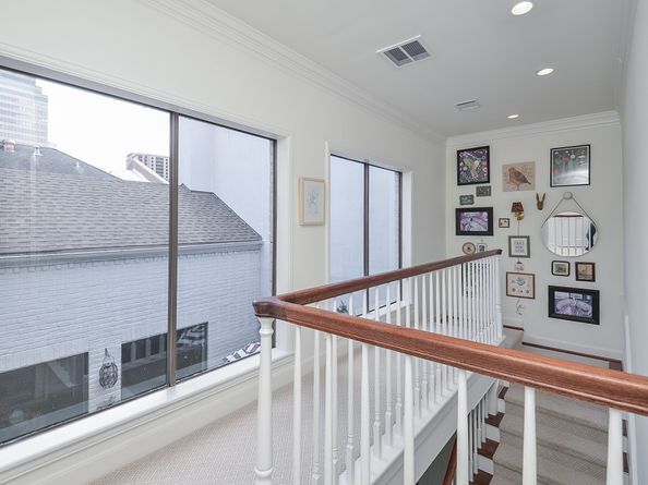 987 S Post Oak Lane, Houston TX 77056