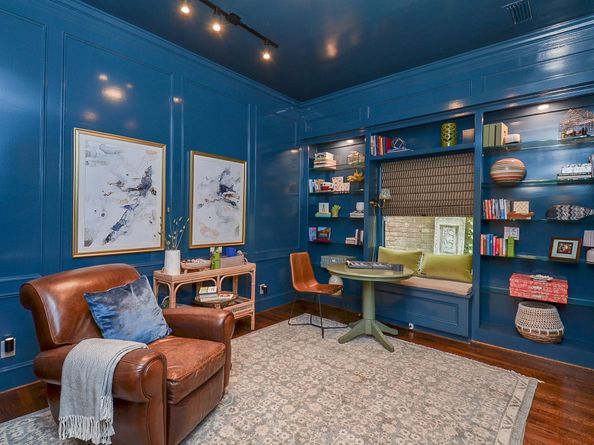 987 S Post Oak Lane, Houston TX 77056