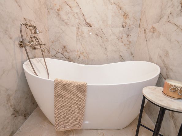 987 S Post Oak Lane, Houston TX 77056