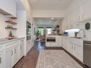 987 S Post Oak Lane, Houston TX 77056