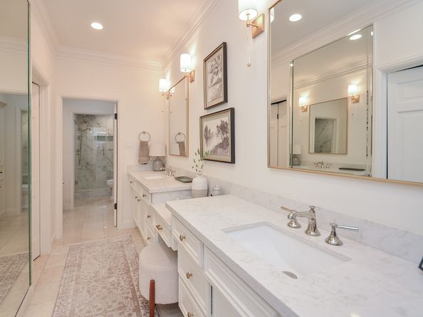 987 S Post Oak Lane, Houston TX 77056