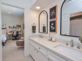 987 S Post Oak Lane, Houston TX 77056