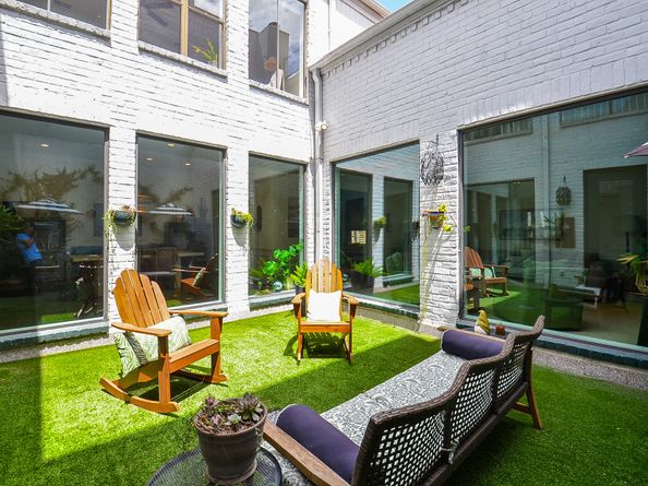 987 S Post Oak Lane, Houston TX 77056