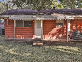614 Kyle Street, Sugar Land TX 77478
