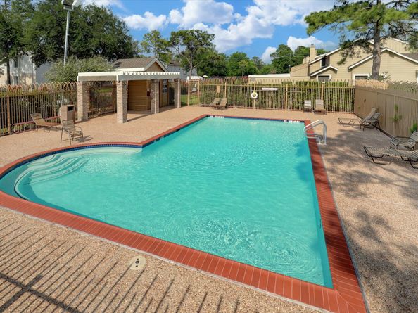 6202 W Airport Boulevard, Houston TX 77035