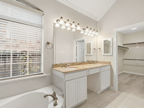 14110 Avongate Lane, Houston TX 77082