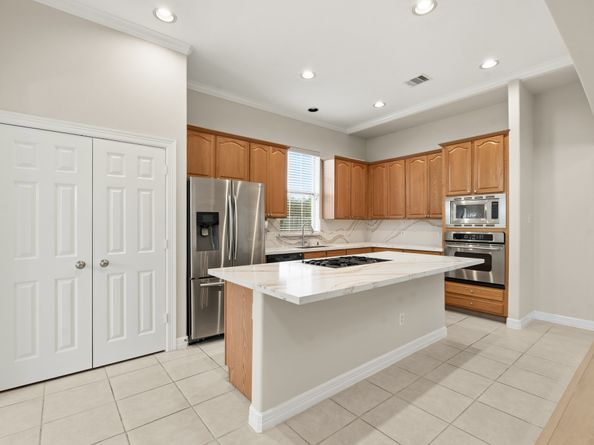 14110 Avongate Lane, Houston TX 77082