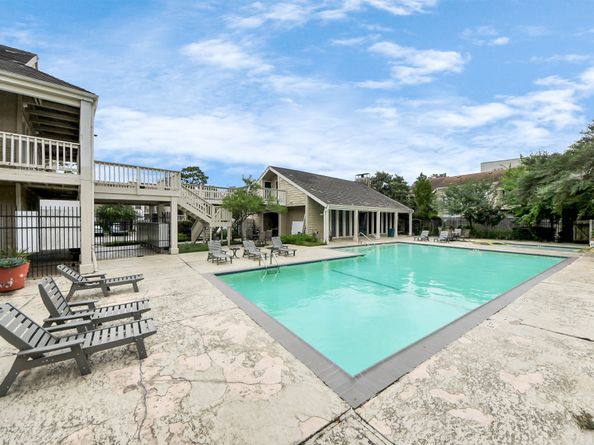 2100 Tanglewilde Street 312, Houston TX 77063