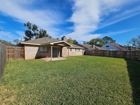 5031 Whispering Falls Drive, Houston TX 77084