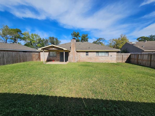 5031 Whispering Falls Drive, Houston TX 77084