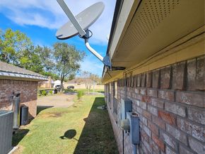 5031 Whispering Falls Drive, Houston TX 77084