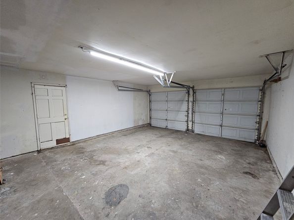 5031 Whispering Falls Drive, Houston TX 77084