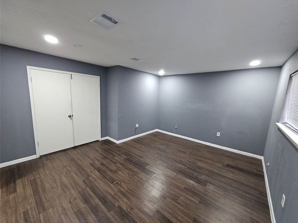 5031 Whispering Falls Drive, Houston TX 77084