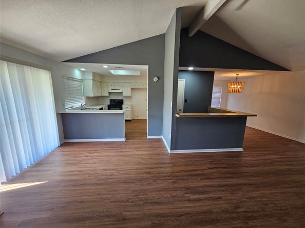 5031 Whispering Falls Drive, Houston TX 77084