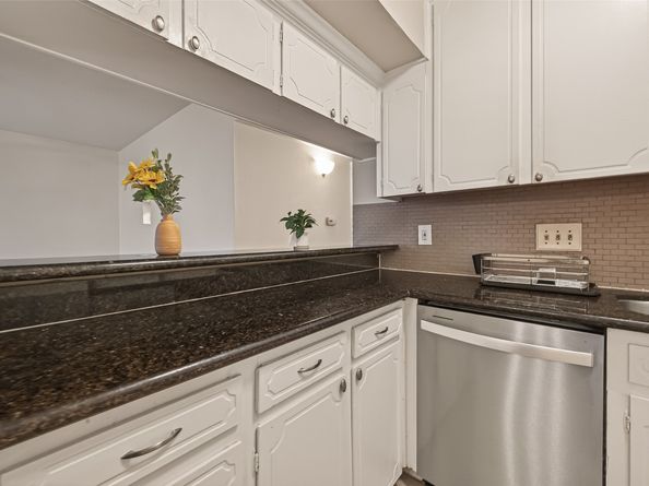 3400 Timmons Lane 31, Houston TX 77027