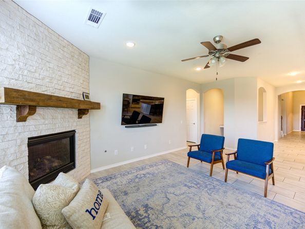 59 Pioneer Canyon Place, Tomball TX 77375