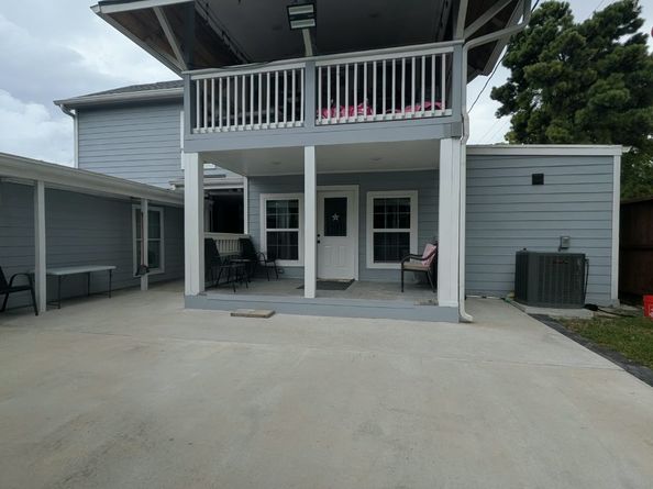 114 W Mitchell Road, Houston TX 77037