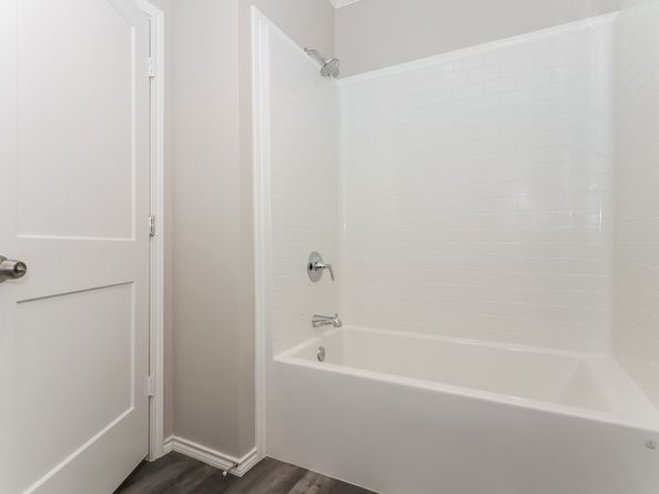 3704 Sauer Street, Houston TX 77004