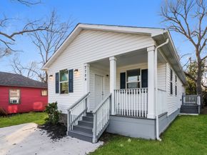 3704 Sauer Street, Houston TX 77004